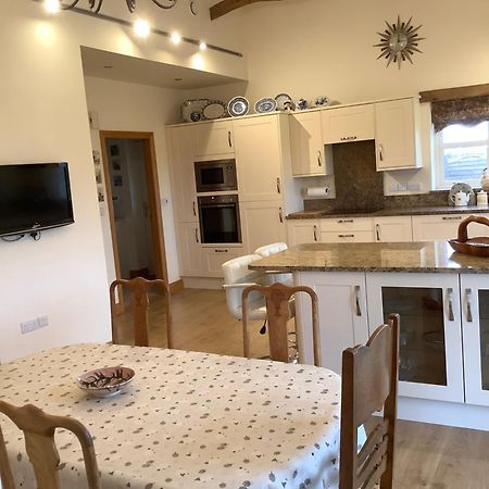Orchard Cottage, Clematis Cottages, Stamford. Accessible Luxury Home. 외부 사진