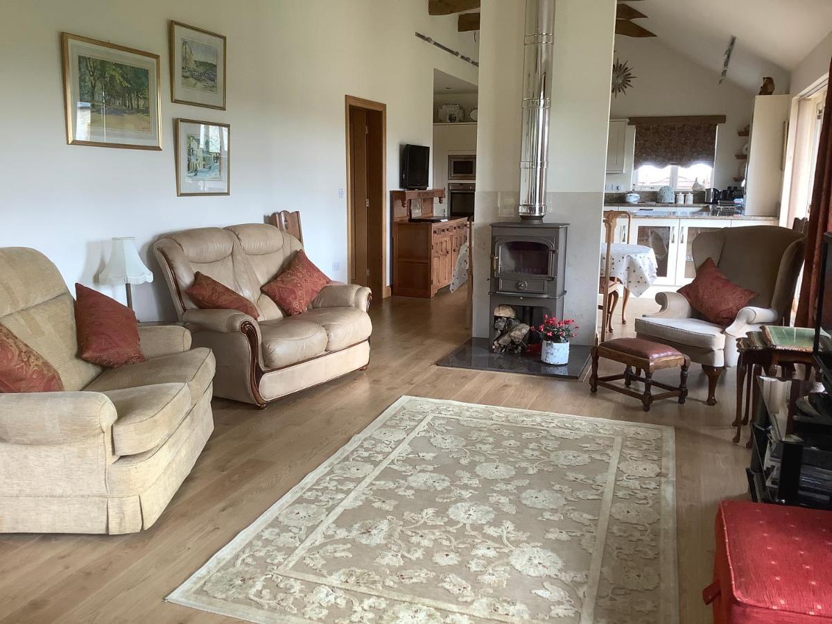 Orchard Cottage, Clematis Cottages, Stamford. Accessible Luxury Home. 외부 사진