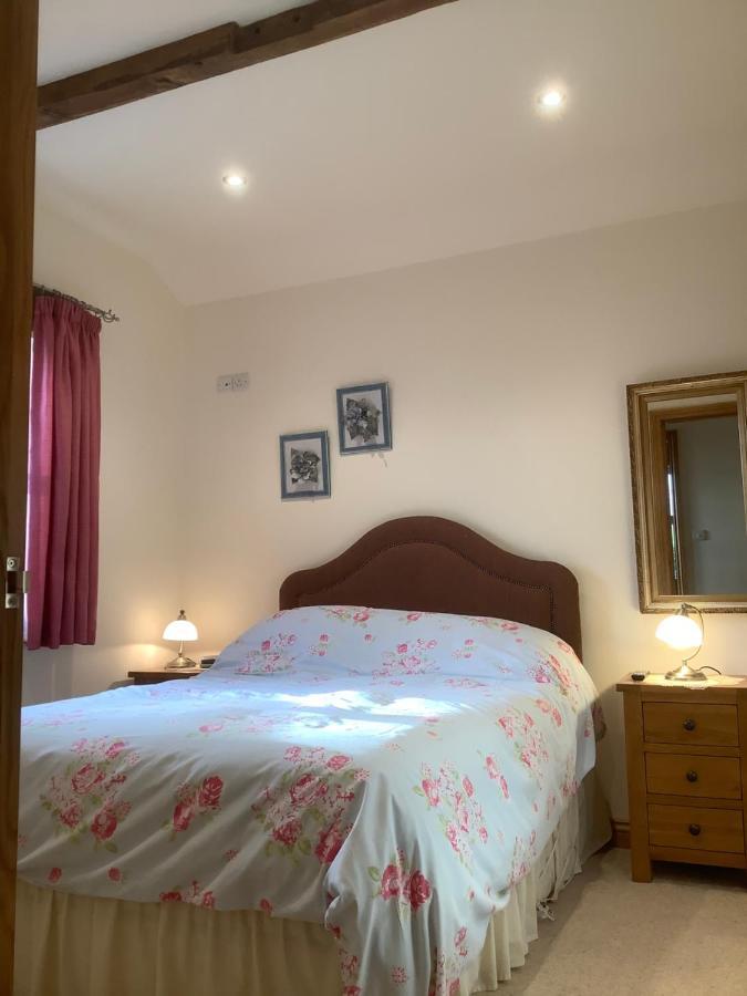 Orchard Cottage, Clematis Cottages, Stamford. Accessible Luxury Home. 외부 사진
