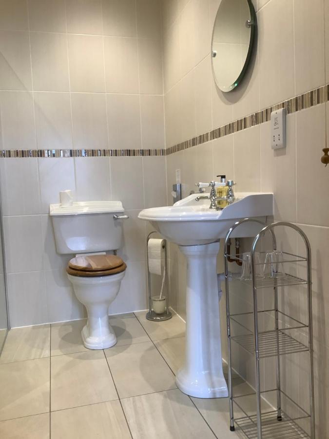 Orchard Cottage, Clematis Cottages, Stamford. Accessible Luxury Home. 외부 사진