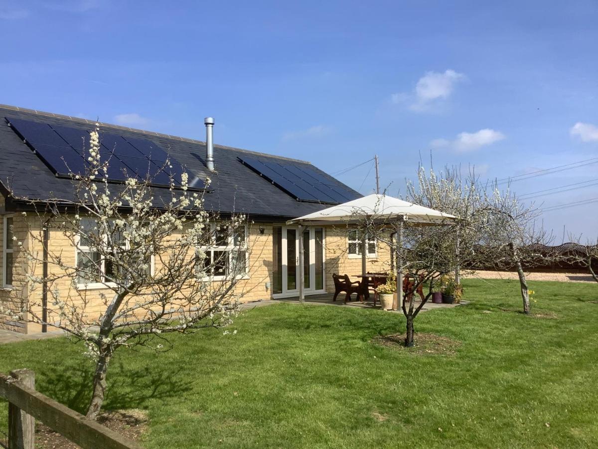 Orchard Cottage, Clematis Cottages, Stamford. Accessible Luxury Home. 외부 사진