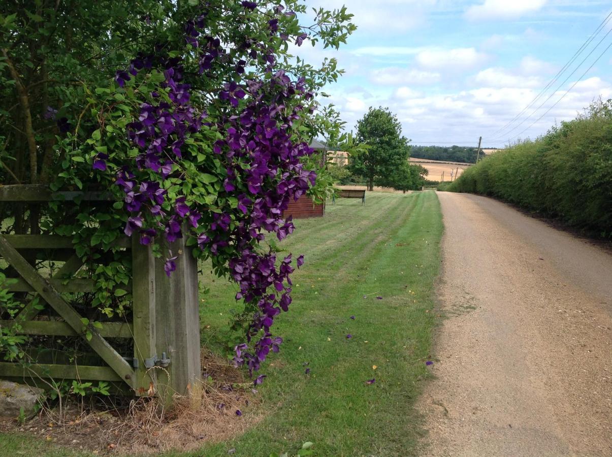 Orchard Cottage, Clematis Cottages, Stamford. Accessible Luxury Home. 외부 사진